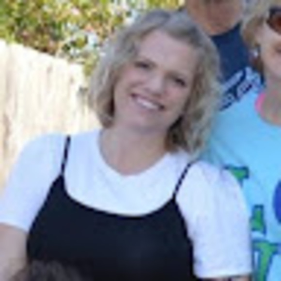 Meet your Posher, Allison - Picture 1 of 1